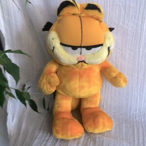 Vintage GARFIELD stuffed plush animal TALL 15" standing or sitting